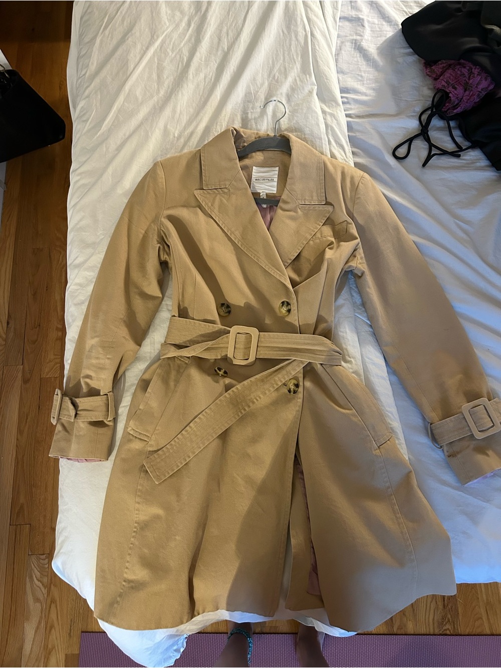 Avec les filles khaki short trench